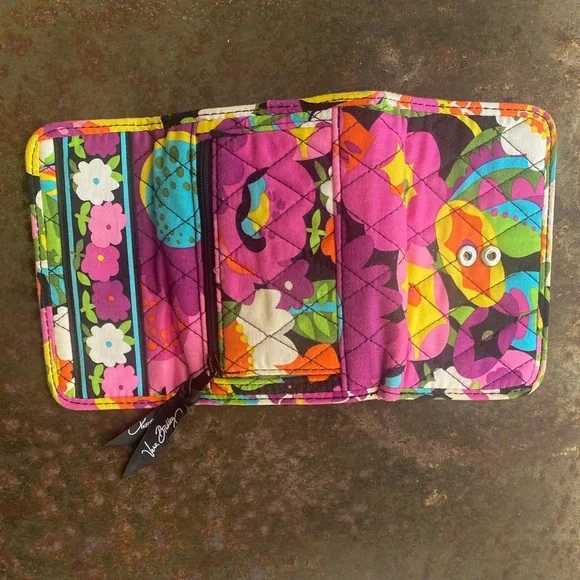 Vera Bradley Euro Wallet in Va Va Bloom Pattern (Retired)-Floral Quilted TriFold - Picture 5 of 11